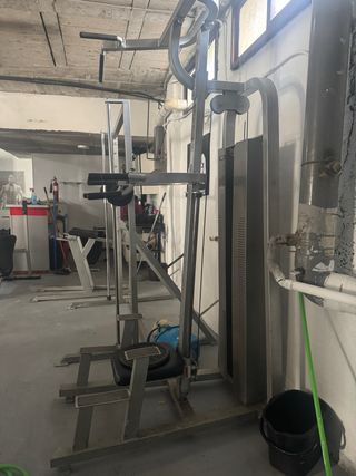 Máquina de Espalda Gym