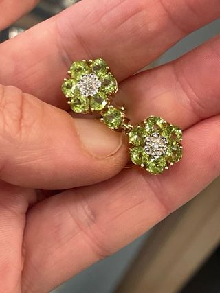 Pendientes Olivina y Diamantes Flor Dorados