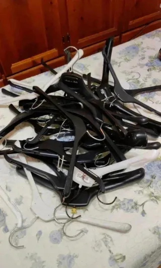 Set 40 grucce plastica abiti