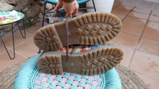 Botas lejeras con flores