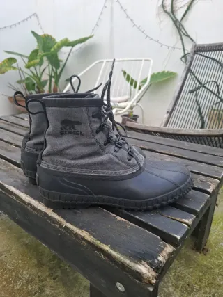 Botas Sorel Talla 43 Negras/Gris