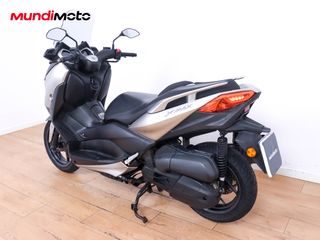 YAMAHA X-MAX 125