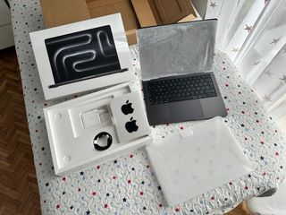 MacBook M3 Pro 18 Gb RAM 14”Teclado España