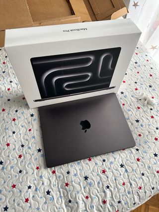 MacBook M3 Pro 18 Gb RAM 14”Teclado España