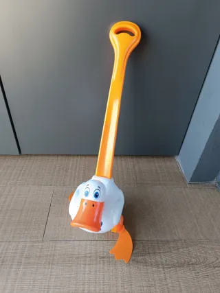 Pato de juguete para arrastrar
