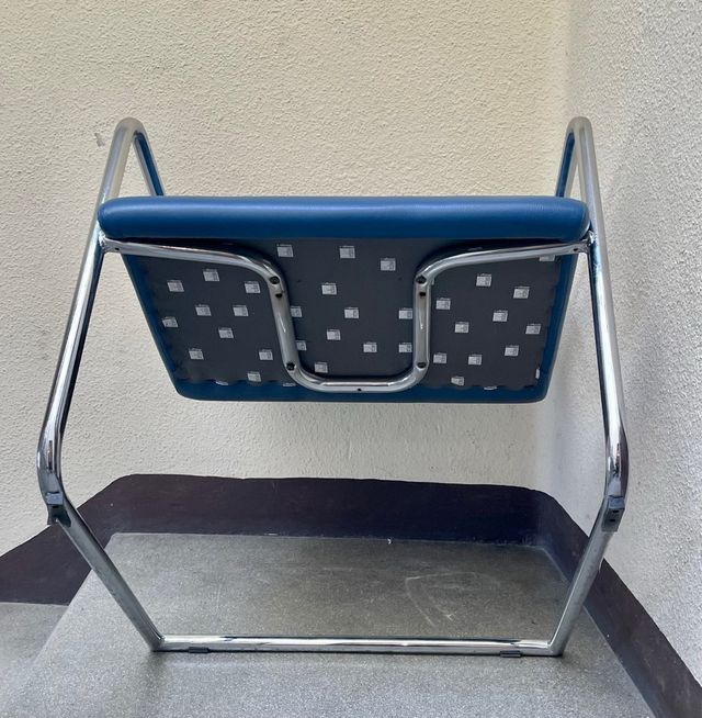 4 sillones de diseño, marca INCLASS azul cromo