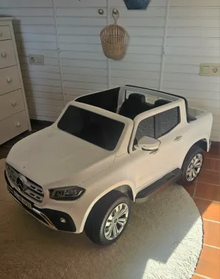 Coche XXL eléctrico niños Mercedes clase X