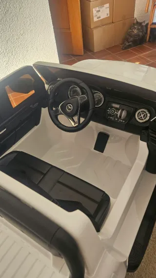 Coche XXL eléctrico niños Mercedes clase X