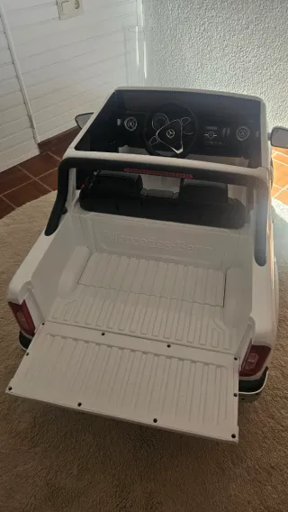 Coche XXL eléctrico niños Mercedes clase X