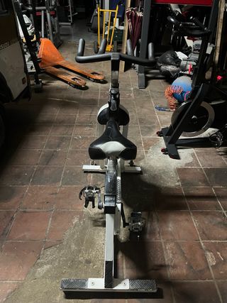 Bici Spinning DreamGym in vendita