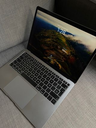 MacBook Air 2019 Plata - Impecable