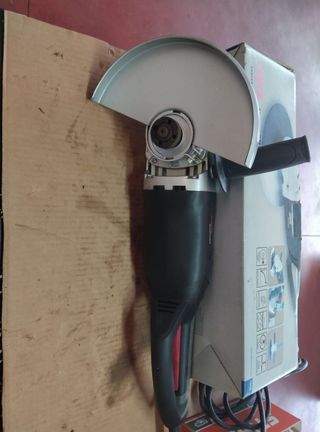 Amoladora SKIL 2400W (sin disco)