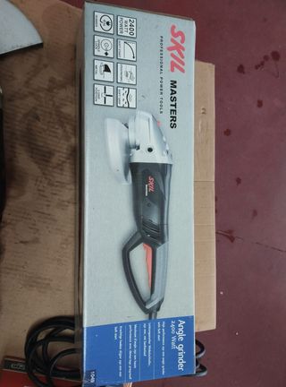 Amoladora SKIL 2400W (sin disco)
