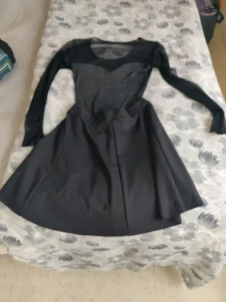 Blusa y camiseta negra