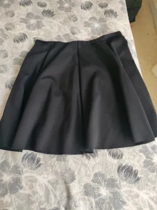 Blusa y camiseta negra