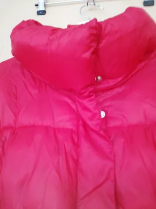 Cazadora acolchada roja