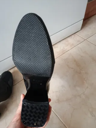 Botines Zara Tacón Negro Charol