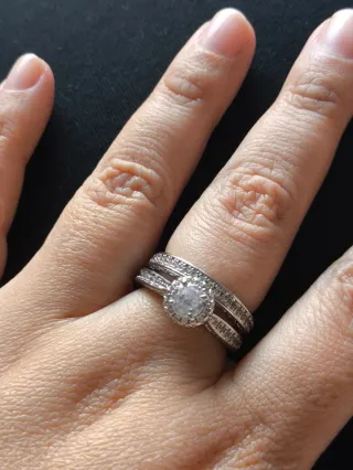 Anillo de Plata con Circonitas