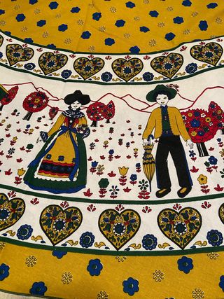 Tovaglia Tirolese Rotonda Gialla