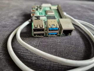 Raspberry Pi 4 Model B Placa Verde