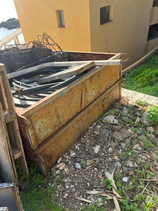 Bateas metálicas de construcción