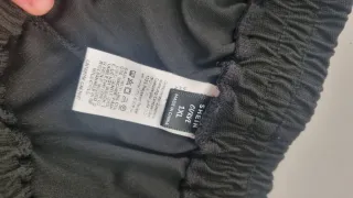 Pantalón corto negro