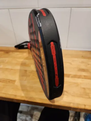 Pala Pádel Bullpadel Vertex 04
