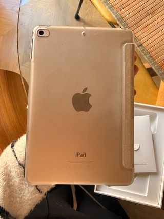 iPad Mini 4 Dorado Nuevo + Funda a estrenar