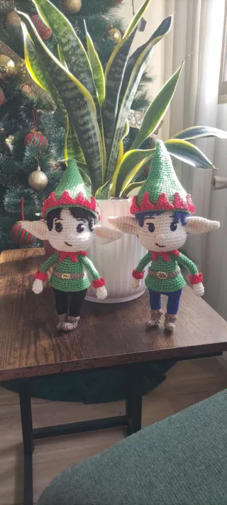 Elfo crochet amigurumi hecho a mano