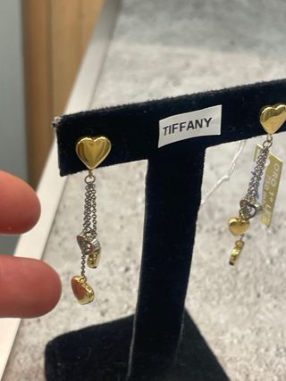 Pendientes Tiffany & Co. Oro Corazones Largos