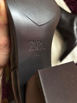 Botín Tacón Ancho Marrón Zara