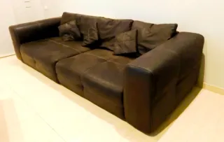 Sofá 4 plazas + Puff + 3 cojines