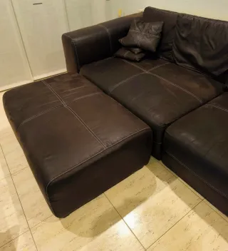 Sofá 4 plazas + Puff + 3 cojines