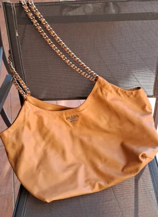 Borsa Prada cammello pelle catena