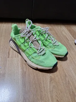 Zapatillas Adidas Verdes y Beige