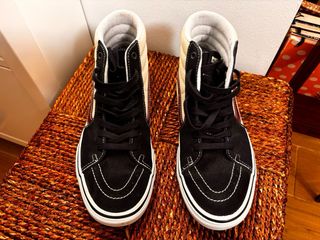 Zapatos VANS SK8-HI Beige y Negros