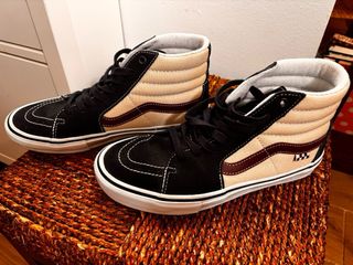 Zapatos VANS SK8-HI Beige y Negros