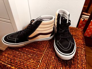 Zapatos VANS SK8-HI Beige y Negros