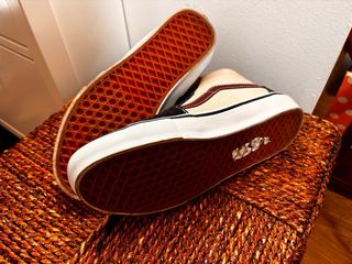 Zapatos VANS SK8-HI Beige y Negros