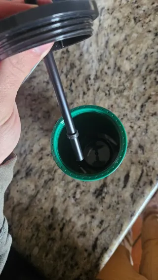 Vaso Starbucks Negro con Tapa y Popote