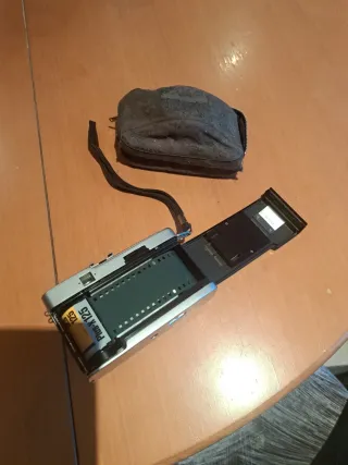 Olympus Trip 35 con flash Kako