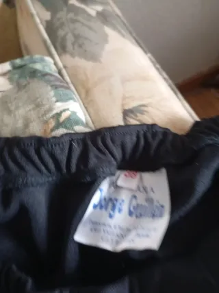 Zapatos negros y falda negra talla 38