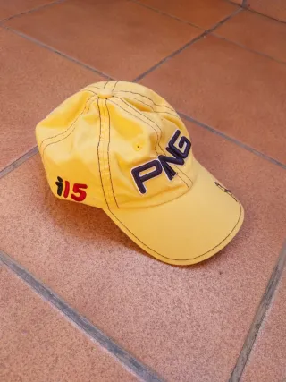 Gorra de golf PING amarilla