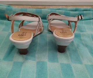 Sandalias Roger Milton Blancas Talla 39