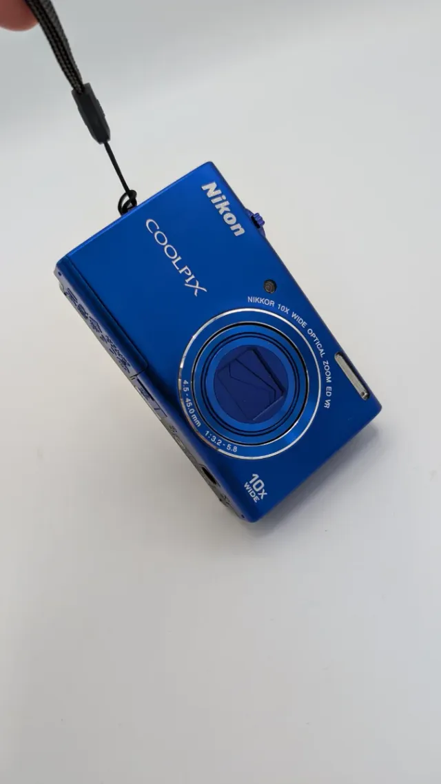 Cámara Nikon Coolpix S6200 Azul