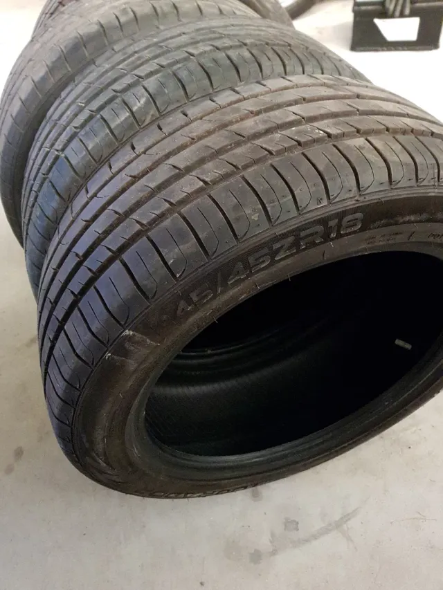 Juego 4 neumaticos Tourador 245 45 18 2024 2023