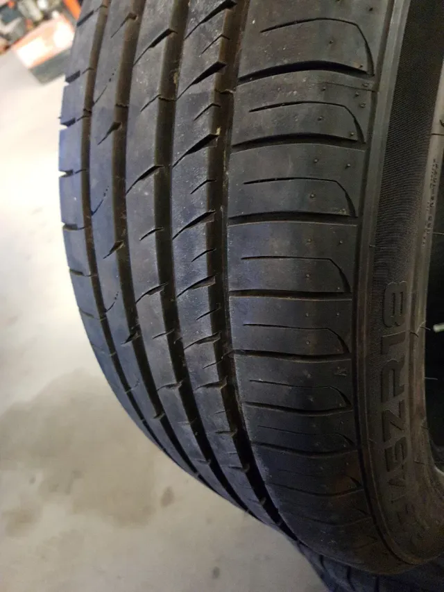 Juego 4 neumaticos Tourador 245 45 18 2024 2023