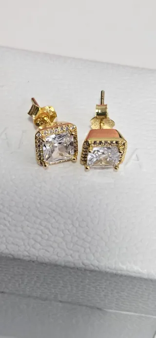 Pendientes Pandora Cuadrados Circonitas Dorados