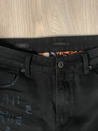 Jeans neri Gianni Lupo strappati