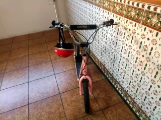 Patinete Scooter XXL rosa con casco